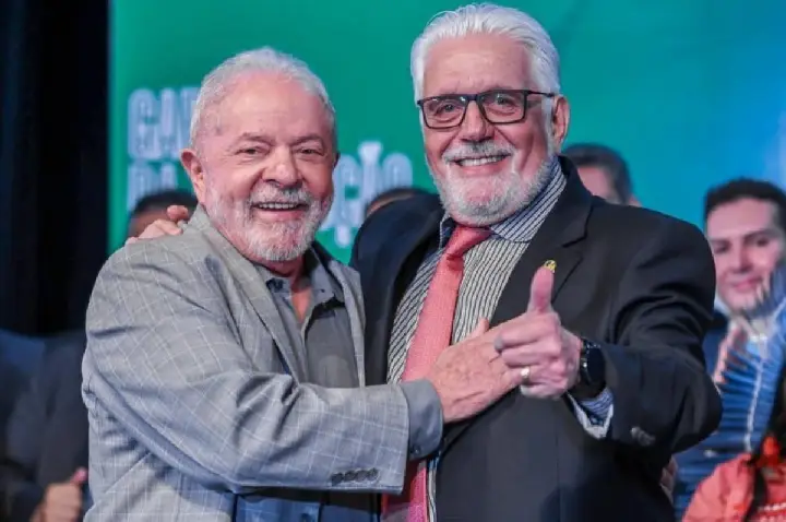 Lula pede voto para Jaques Wagner em meio à crise do Master