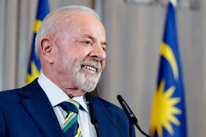 Lula supera Flávio por 49% a 43% no 2º turno, aponta BTG/Nexus