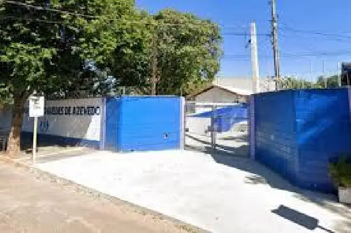 Mãe é atropelada em rua de escola de Bauru e Emdurb é cobrada