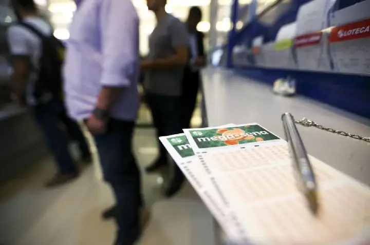 Mega-Sena acumula e prêmio pode chegar a R$ 65 milhões na quinta