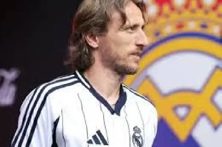 Modric deixa Real Madrid após 597 jogos e 28 títulos