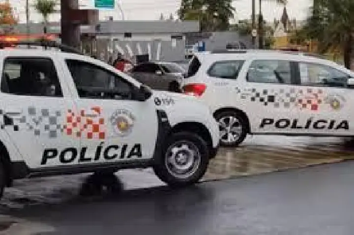 Motociclista abordado em Bauru é preso por dois crimes