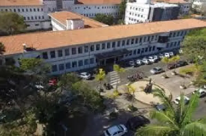 Motociclista morre após colisão com carro em cruzamento