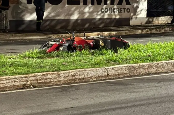Motociclista morre após grave acidente em avenida de Jaú