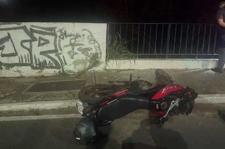 Motociclista sofre queda de 10 metros em viaduto de Bauru