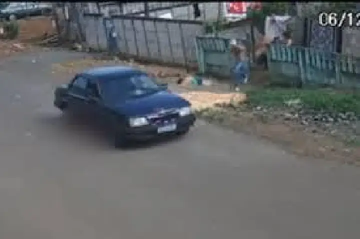 Motorista bêbado atropela e arrasta criança; VÍDEO