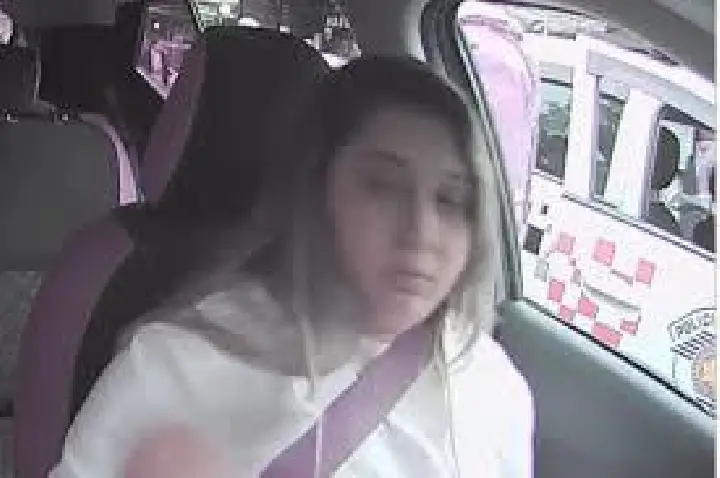 Motorista de app descobre que passageira é foragida; VÍDEO