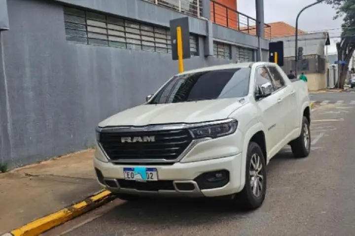 Motorista que escondeu placa se altera ao ser multado em Bauru