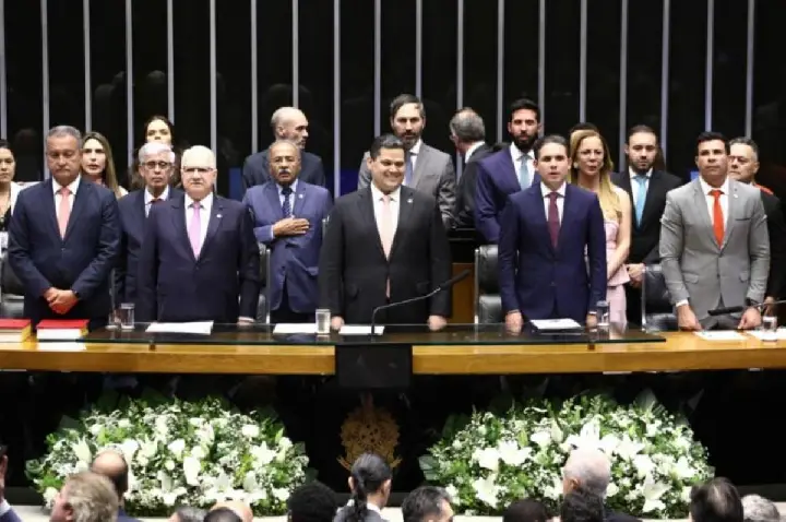 Motta defende emendas; Alcolumbre relativiza discurso do governo