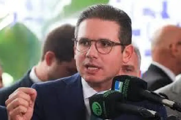 Motta diz que vai levar ao plenário perda do mandato de Zambelli