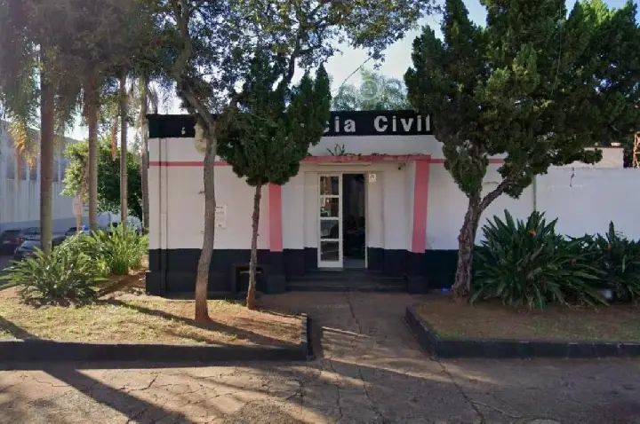 Mulher é estuprada, agredida e roubada após sair do trabalho