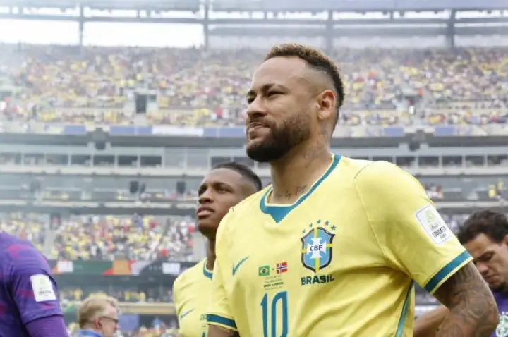 Neymar deixa a seleção como maior artilheiro em jogos oficiais