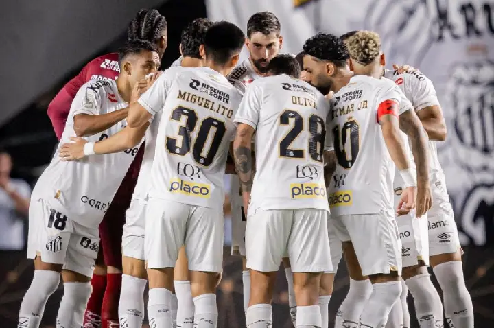 Neymar para na trave, e Santos só empata com Coritiba