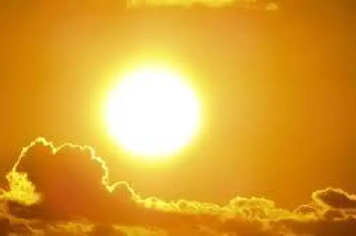 Onda de calor põe 8 estados em alerta laranja