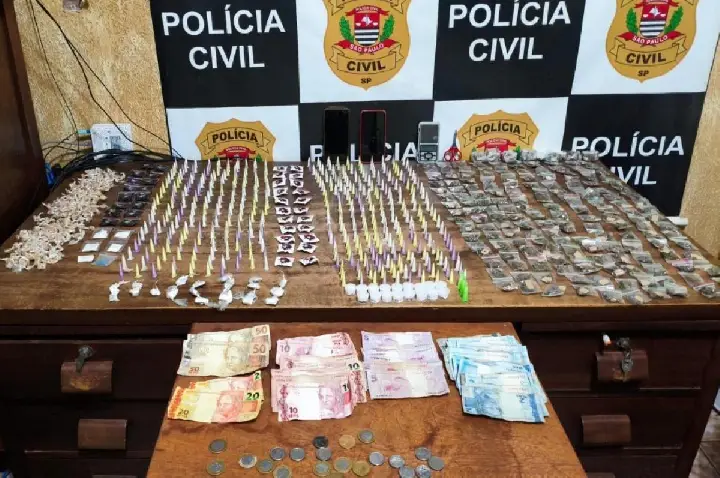 Operação apreende mais de 800 porções de crack, cocaína e maconha