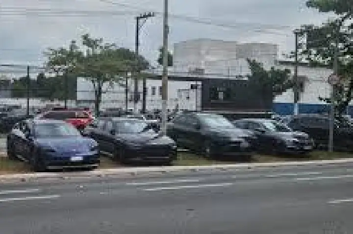 Operação contra PCC bloqueia R$ 6 bilhões e apreende 257 veículos