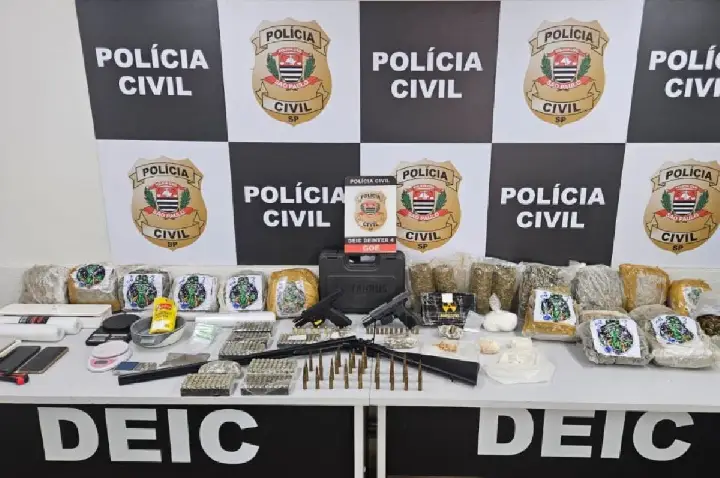 Operação prende homem com armas, munições e drogas em Bauru