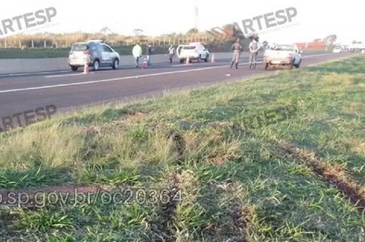 Operador viário tem viatura roubada e é atropelado em Sta. Cruz