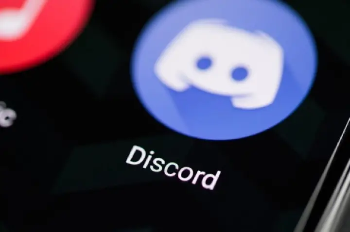 Pai conta como descobriu que filha se automutilava em desafios