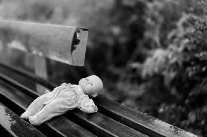 Pai é preso por espancar bebezinho de 4 meses