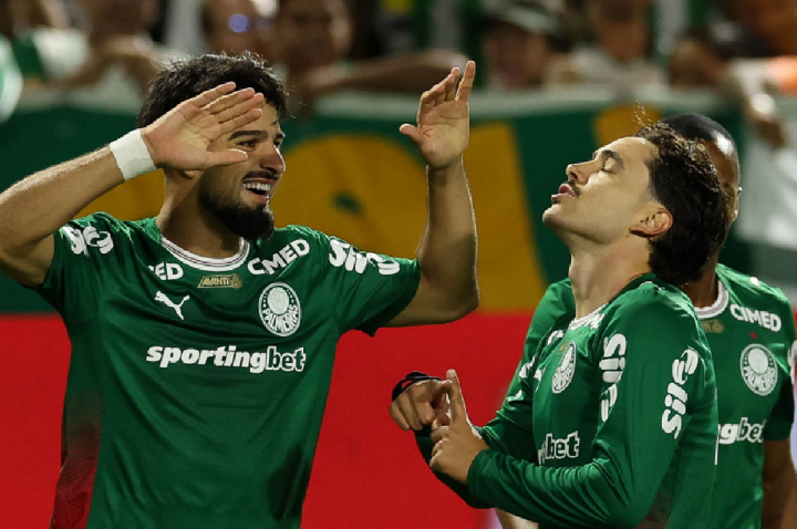 Palmeiras vence São Paulo e vai à sétima final consecutiva