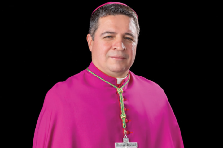 Papa nomeia ex-imigrante ilegal como bispo nos EUA