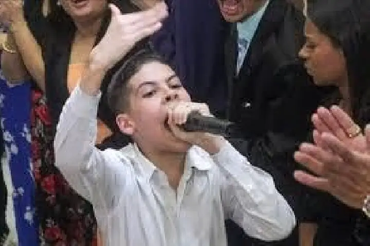 Pastor mirim se diz ameaçado após dizer que cura câncer; VÍDEO