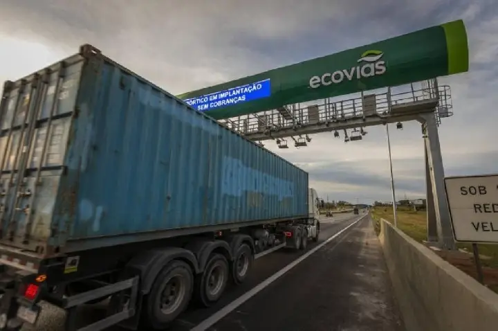 Pedágio free flow é reinstalado em novo lugar na Imigrantes