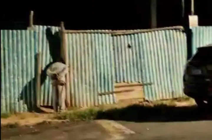 'Pega ladrão!': vizinhança cerca homem no Centro de Bauru