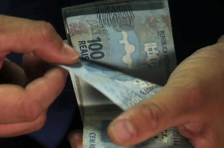 Pensionistas do INSS podem consultar antecipação do 13º salário