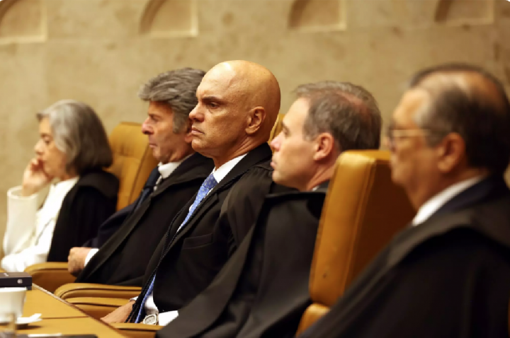 Pesquisa: 49% dos brasileiros não confiam no STF