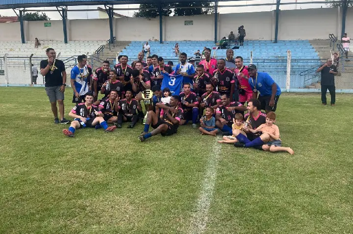 Pirajuí conquista título em Iacanga