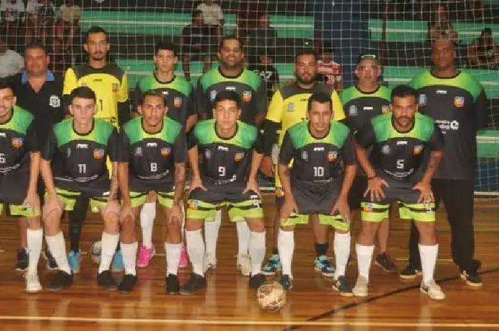 Pirajuí decide título diante do É A Tropa