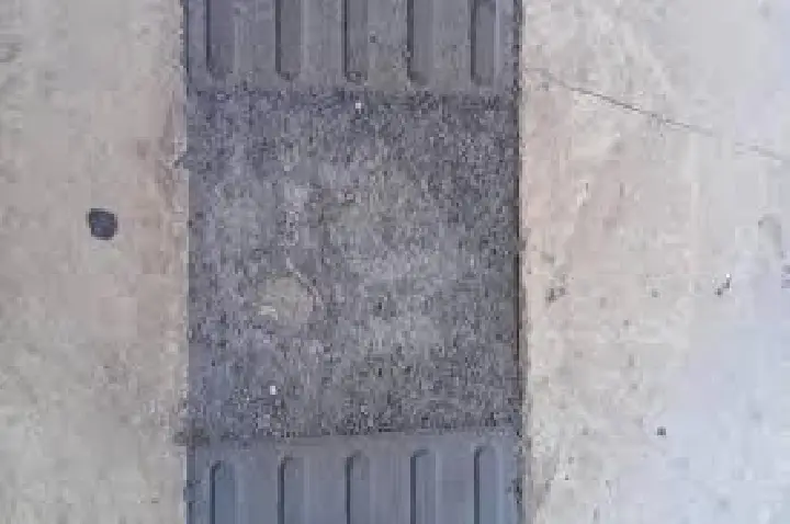 Pisos táteis do Calçadão de Bauru já apresentam desgaste