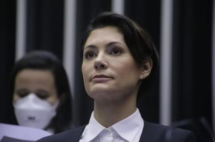 PL oficializa Michelle Bolsonaro como candidata ao Senado pelo DF