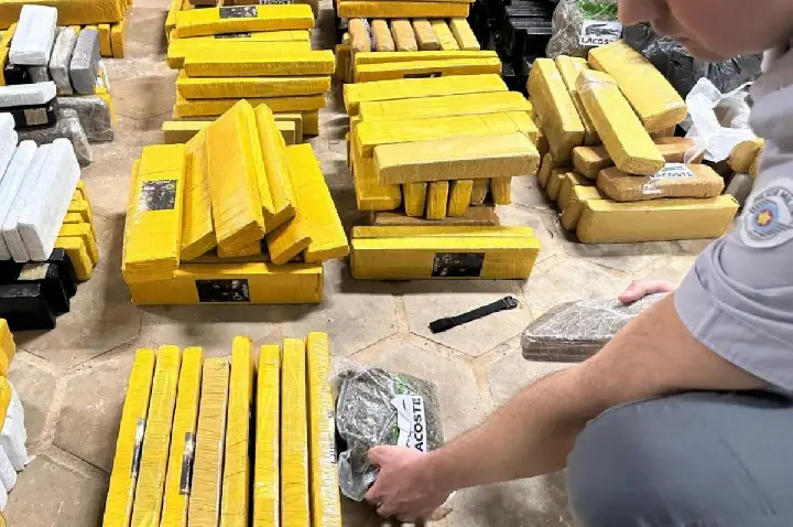 PM Rodoviária prende homem com quase 500 kg de maconha; VÍDEO