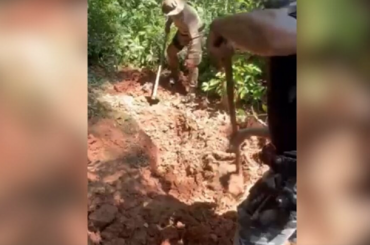 Polícia descobre cemitério clandestino e identifica vítimas