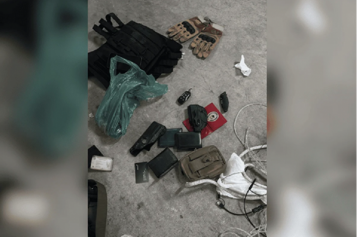 Policiais são presos dentro de delegacia por extorsão