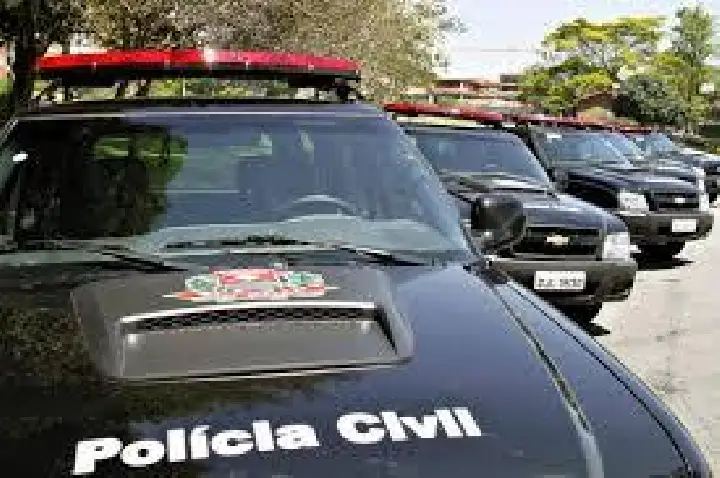 Por discordar de namoro, mãe agride e ameaça filho com faca