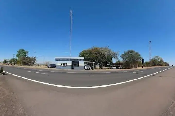 Posto da Polícia Rodoviária Estadual de Pirajuí está fechado há muitos anos.