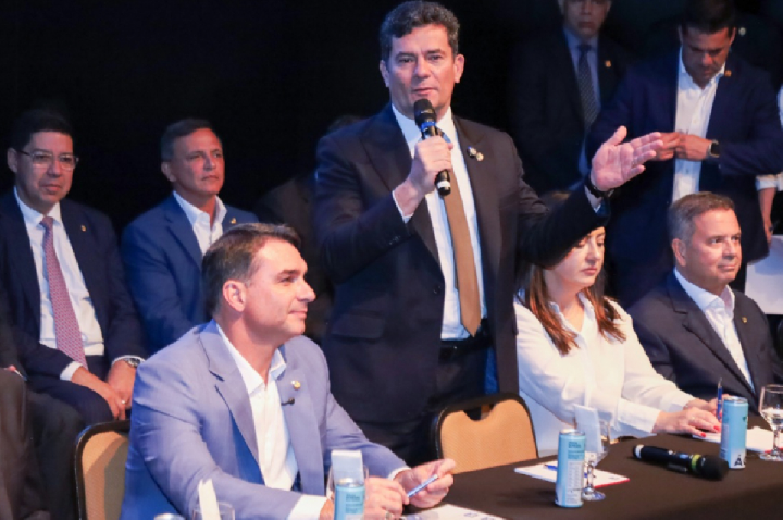 Prefeitos do PL no PR sinalizam debandada após filiação de Moro