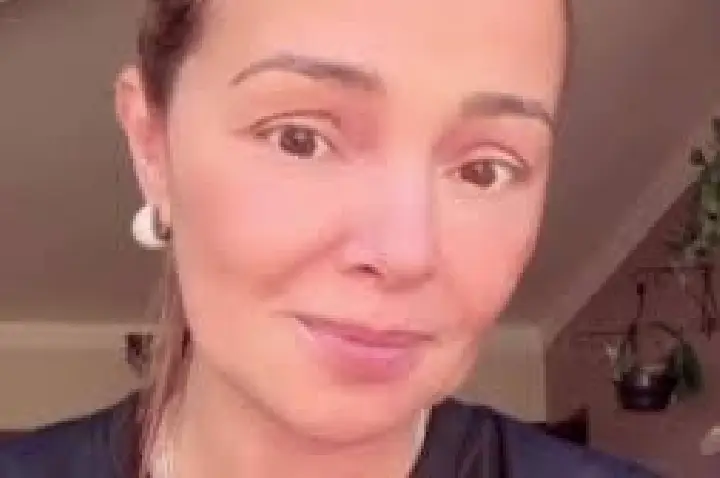 Presa por ofensa racial a PMs, 'Esquerdogata' é filiada ao PT