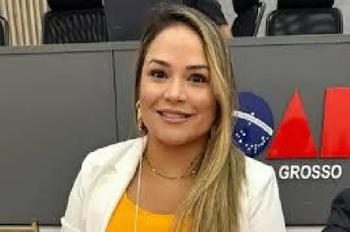 Presidente de comissão da OAB invade casa e agride 3 irmãs