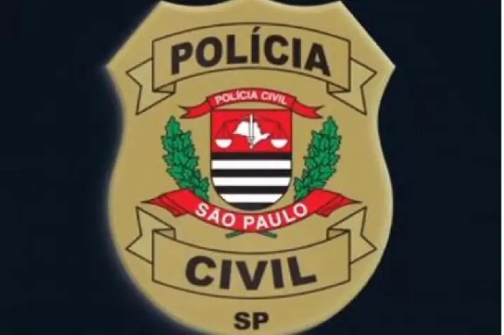 Preso suspeito de armazenar imagens de pornografia de adolescente