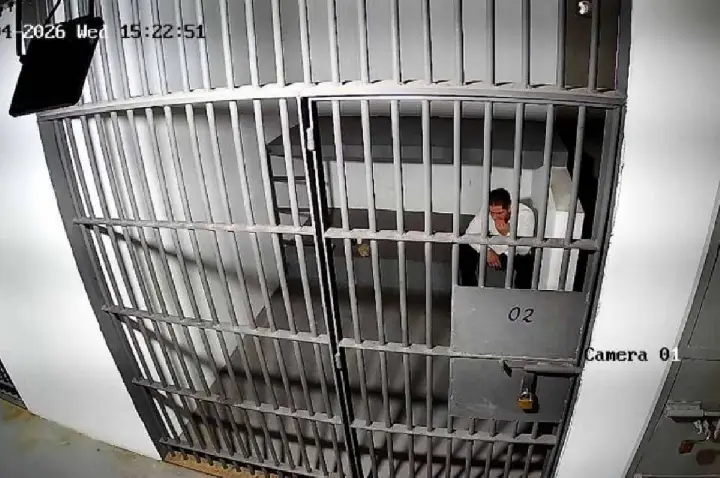 Processo tem laudo e imagens do suicídio de Sicário em cela da PF