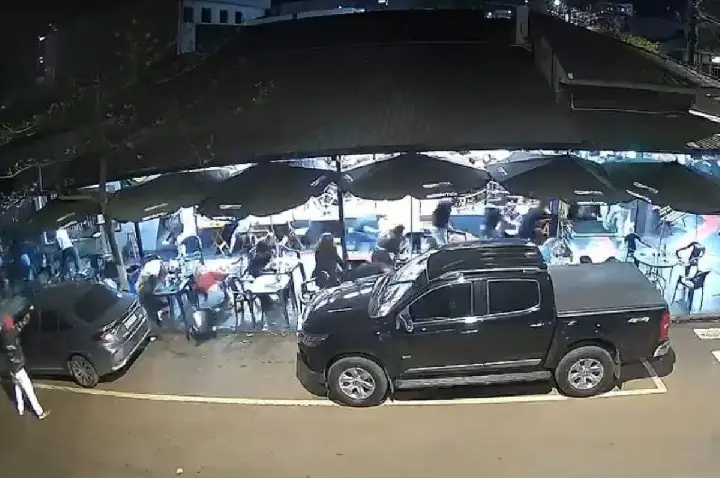 Promotoria denuncia mãe de adolescente suspeito de ataque a tiros
