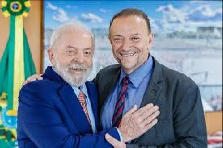 PT elege Edinho Silva para presidir partido até 2029
