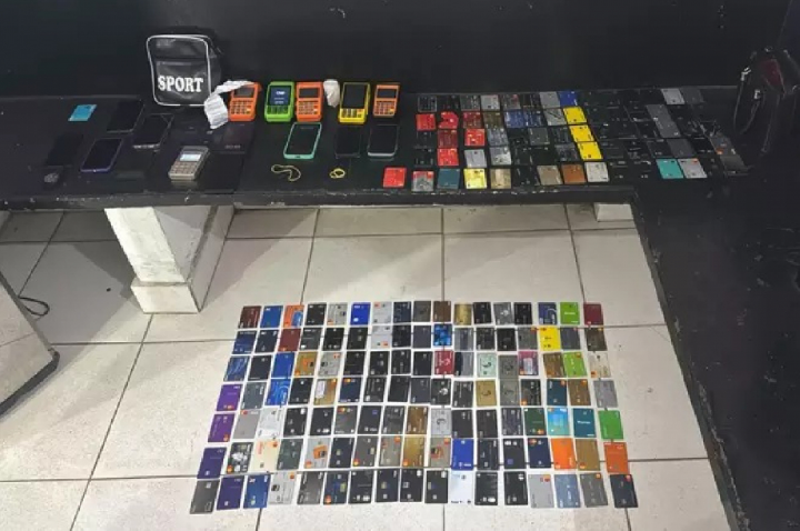 Quadrilha é detida em bloco de Carnaval na Barra Funda