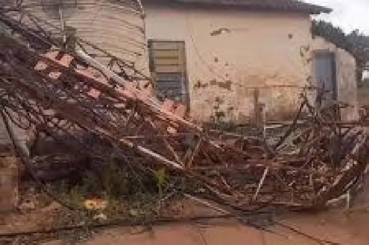 Queda da torre: Prefeita de Pirajuí diz em live que canais de TV aberta voltam ao ar dentro de 40 dias