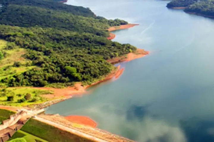 Queda de égua em adutora interrompe abastecimento em BH e região